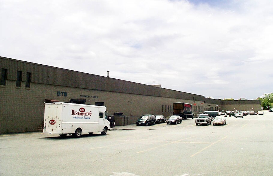More Photos Of 35 Industrial Pky, Woburn Warehouse For Lease