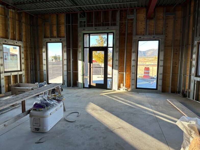 More Photos Of 36 NM-150, El Prado General Retail For Lease