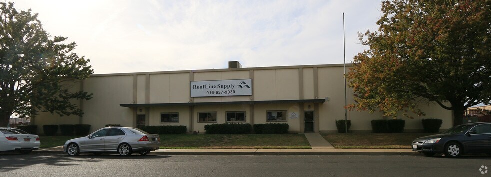 More Photos Of 5700-5750 88th St, Sacramento Warehouse For Lease