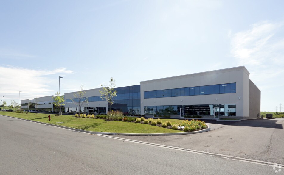 Primary Photo Of 57 Bittern St, Hamilton Warehouse For Lease