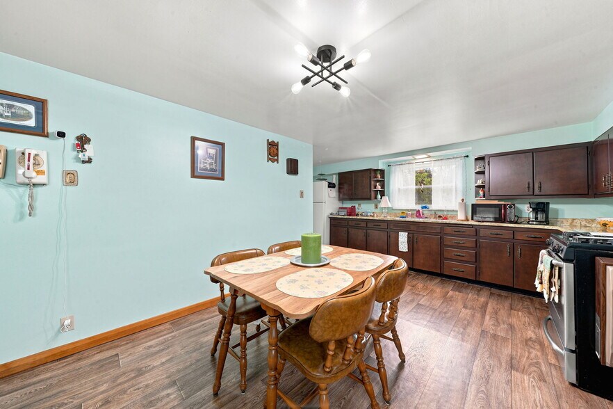 More Photos Of 1519 Renton Rd, Pittsburgh Funeral Home For Sale
