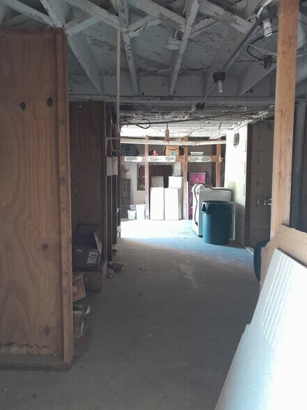 More Photos Of 9135 S Main St, Jonesboro Light Manufacturing For Sale