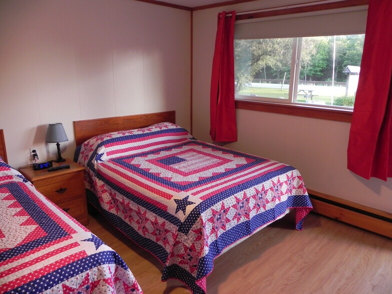 More Photos Of 382 Water St, Guilford Hotel For Sale