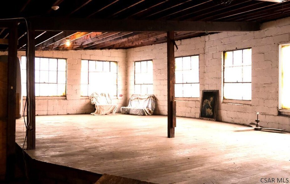 More Photos Of 329 Matthews St, Johnstown General Retail For Sale