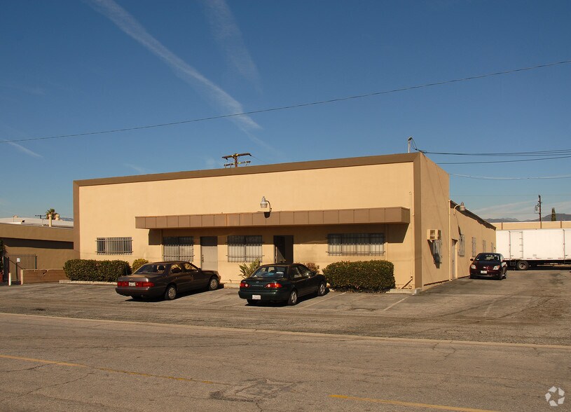 More Photos Of 633-687 E Edna Pl, Covina Warehouse For Lease