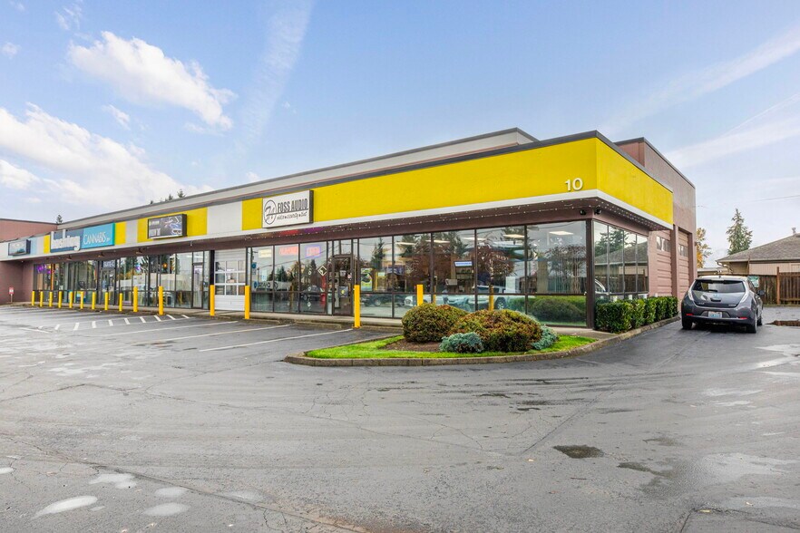 Primary Photo Of 10 SE Everett Mall Way, Everett General Retail For Lease