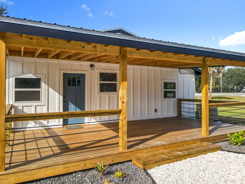 More Photos Of 379 N State Road 415, Osteen Office For Lease