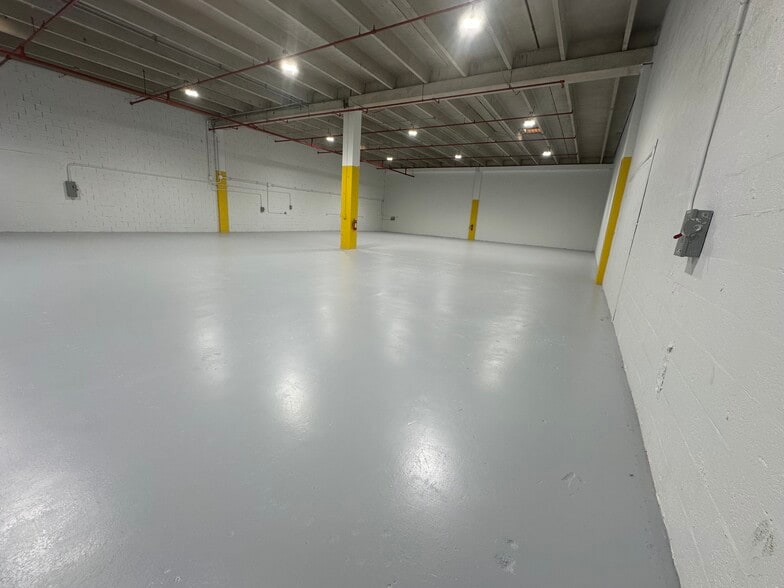 More Photos Of 7212-7282 NW 33rd St, Miami Unknown For Lease
