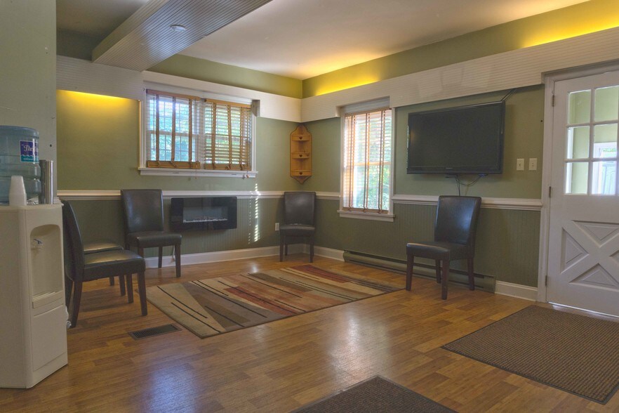 More Photos Of 4215 W Lincoln Hwy, Downingtown Medical For Sale
