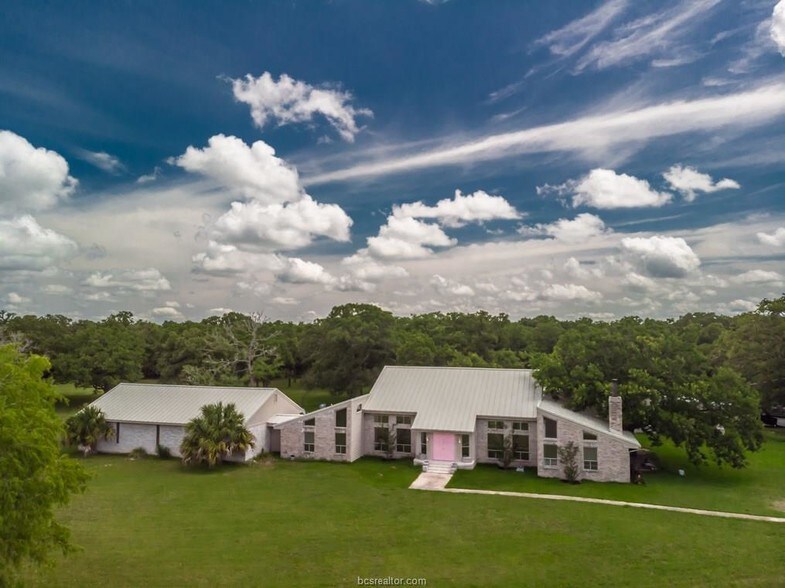 More Photos Of 993 Peach Creek Cut Off, College Station Office Residential For Sale