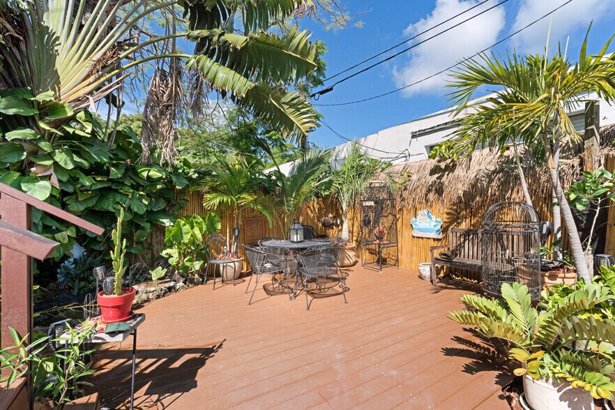 More Photos Of 100636 Overseas Hwy, Key Largo Storefront Retail Residential For Sale