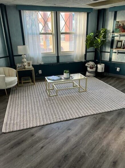 More Photos Of 1-27 S Ocean Ave, Patchogue Office For Lease