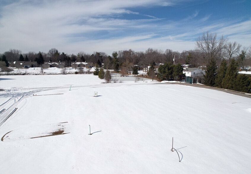 More Photos Of 1310 N Post Rd, Indianapolis Office For Sale