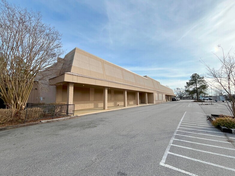 More Photos Of 103-109 Vandora Springs Rd, Garner Unknown For Lease