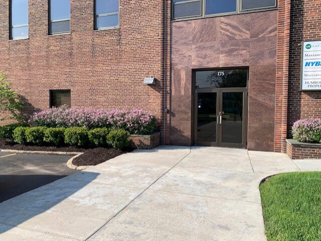 More Photos Of 133-181 Humboldt St, Rochester Warehouse For Lease