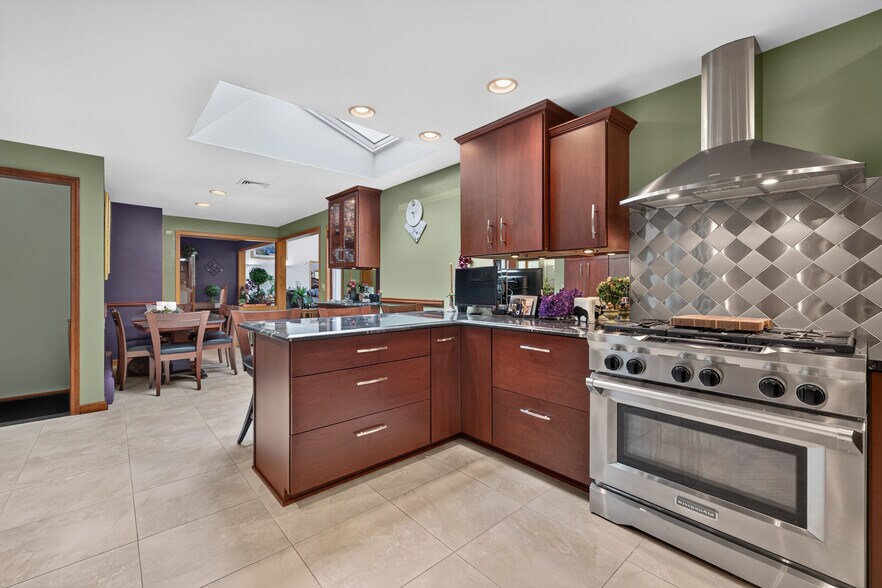 More Photos Of 3405 Orchard Park Rd, Orchard Park Office Residential For Sale