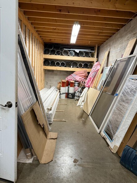 More Photos Of 20962 Dalton Rd, Georgina Storefront For Sale