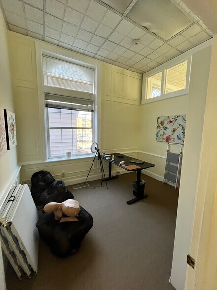 More Photos Of 2217 Princess Anne St, Fredericksburg Office Residential For Lease