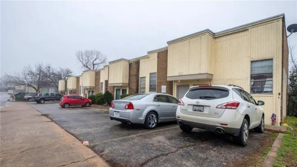 More Photos Of 2901 Sweeney Ln, Austin Multifamily For Sale