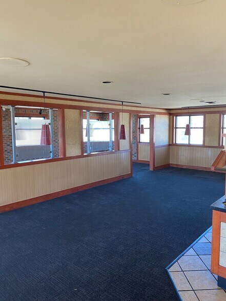 More Photos Of 1805 Beltline Rd SW, Decatur Storefront For Sale