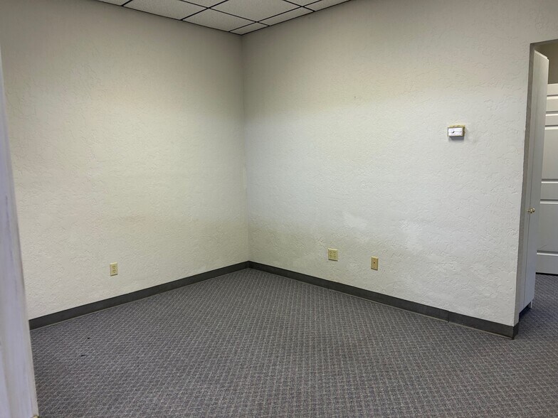 More Photos Of 6302 NW Cache Rd, Lawton Convenience Store For Sale