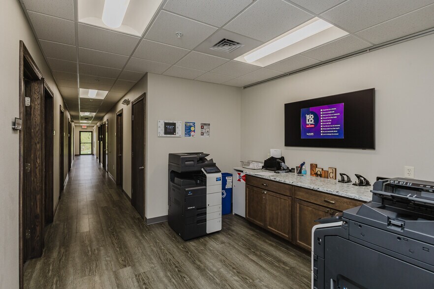 More Photos Of 429 S 119th St W, Wichita Office For Sale