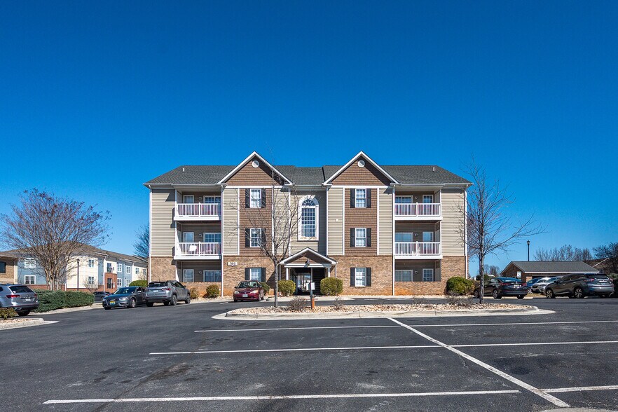 More Photos Of 301 Rotunda St, Lynchburg Apartments For Sale