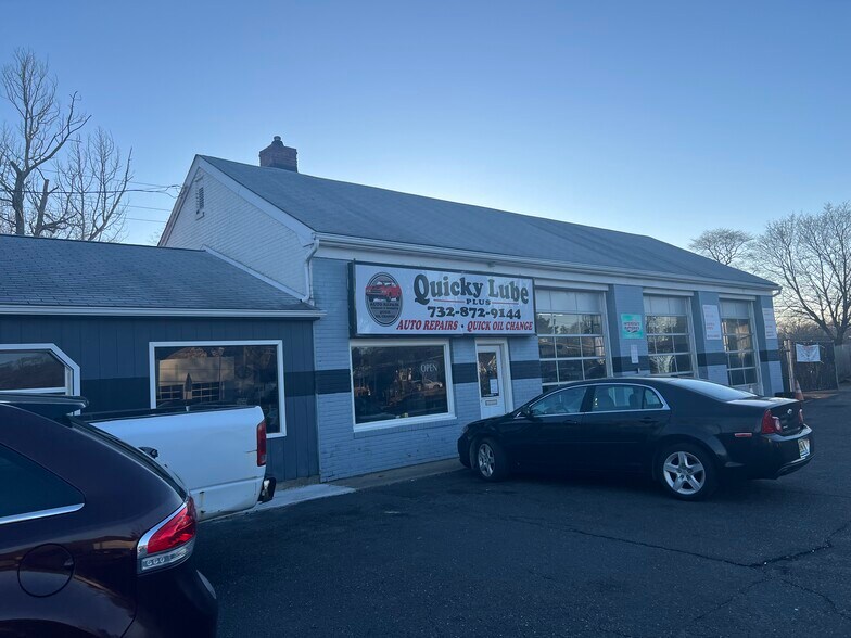 Primary Photo Of 119 Memorial Pky, Atlantic Highlands Freestanding For Sale