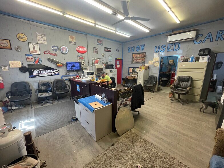 More Photos Of 8691 SE Highway 69, Cameron Auto Salvage Facility For Sale