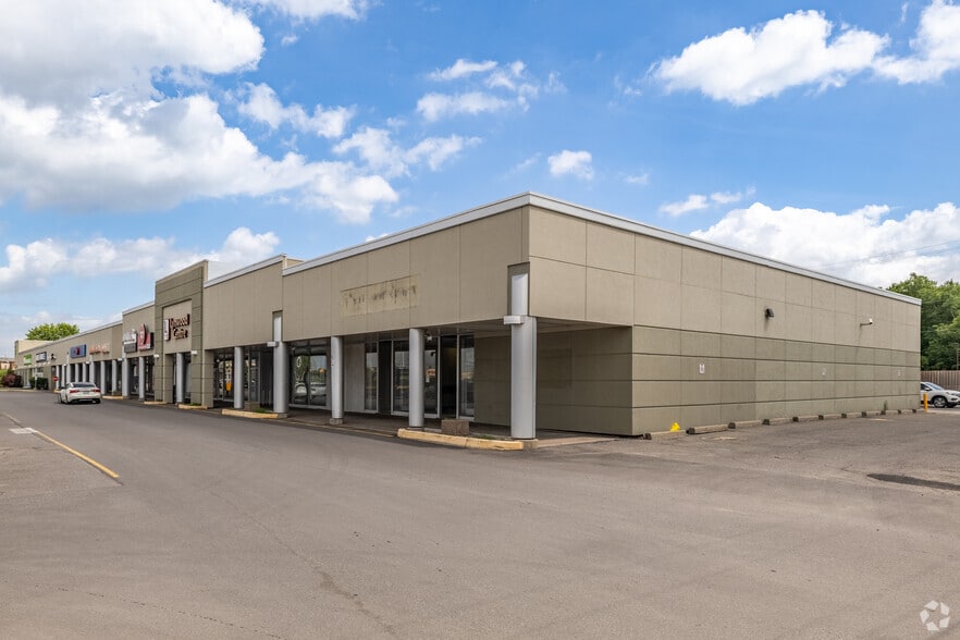 Primary Photo Of 1826 Robertson Rd, Nepean Unknown For Lease