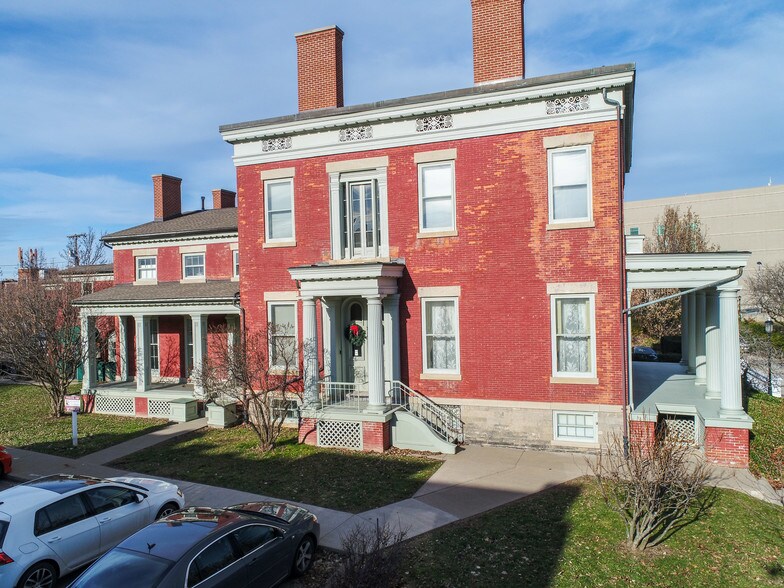 More Photos Of 129-133 S Fitzhugh St, Rochester Office Residential For Lease