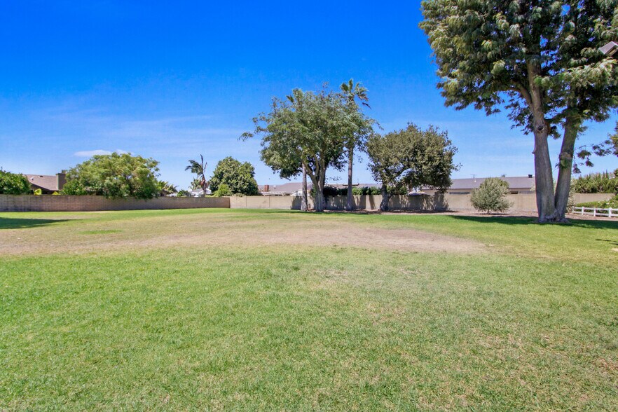 More Photos Of 6575 Crescent Ave, Buena Park Schools For Lease