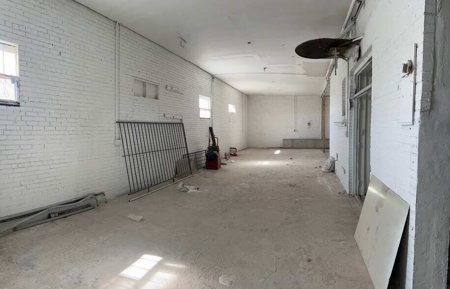 More Photos Of 4600 Montana Ave, El Paso Storefront For Sale