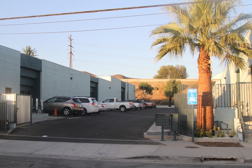 More Photos Of 12061 Foothill Blvd, Sylmar Light Manufacturing For Lease
