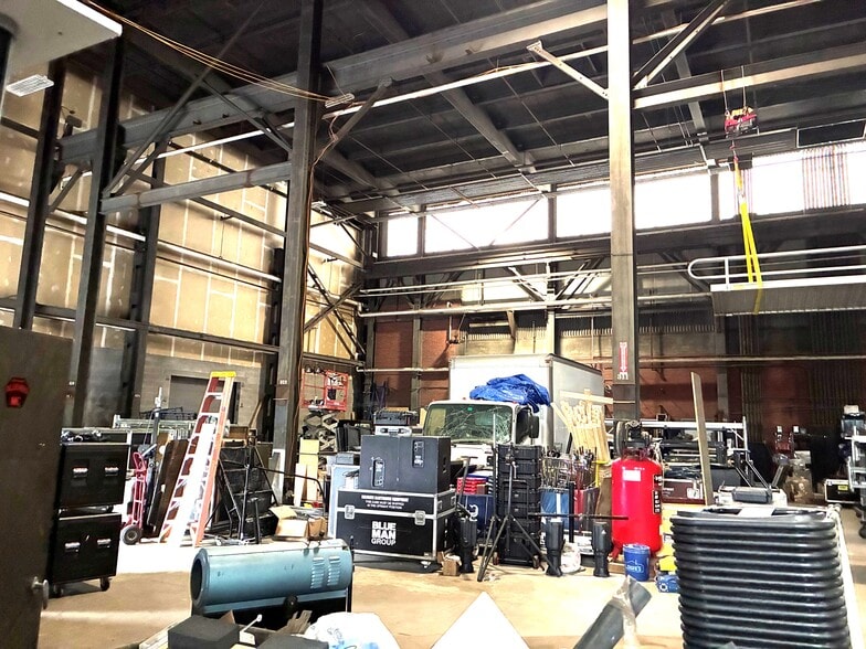 More Photos Of 121 Lincoln Ave, Rochester Manufacturing For Lease