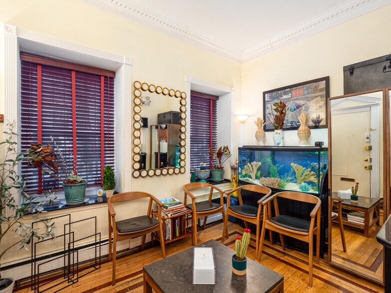 More Photos Of 125 E 64th St, New York Apartments For Sale
