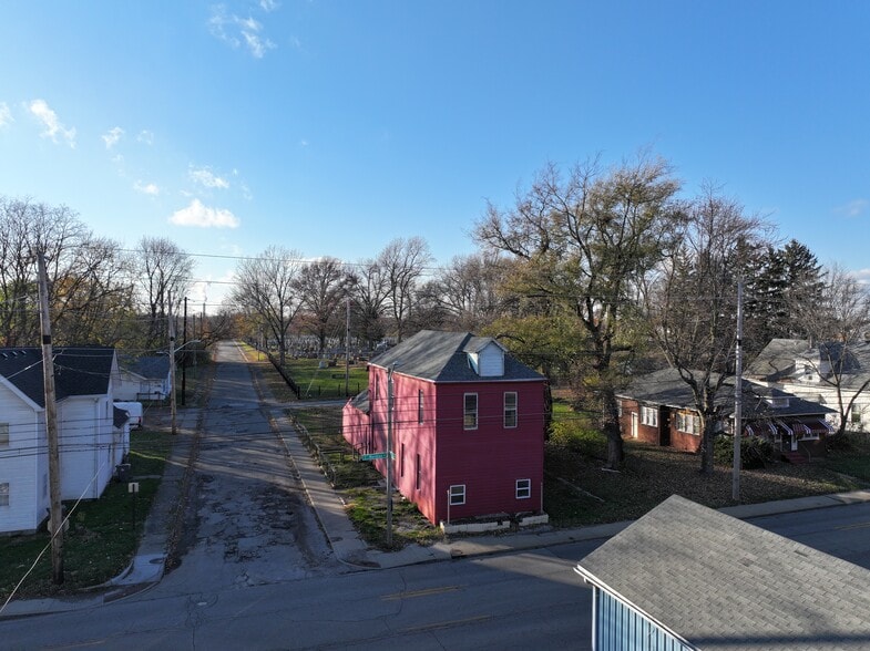 More Photos Of 2280 S Meridian St, Indianapolis General Retail For Sale