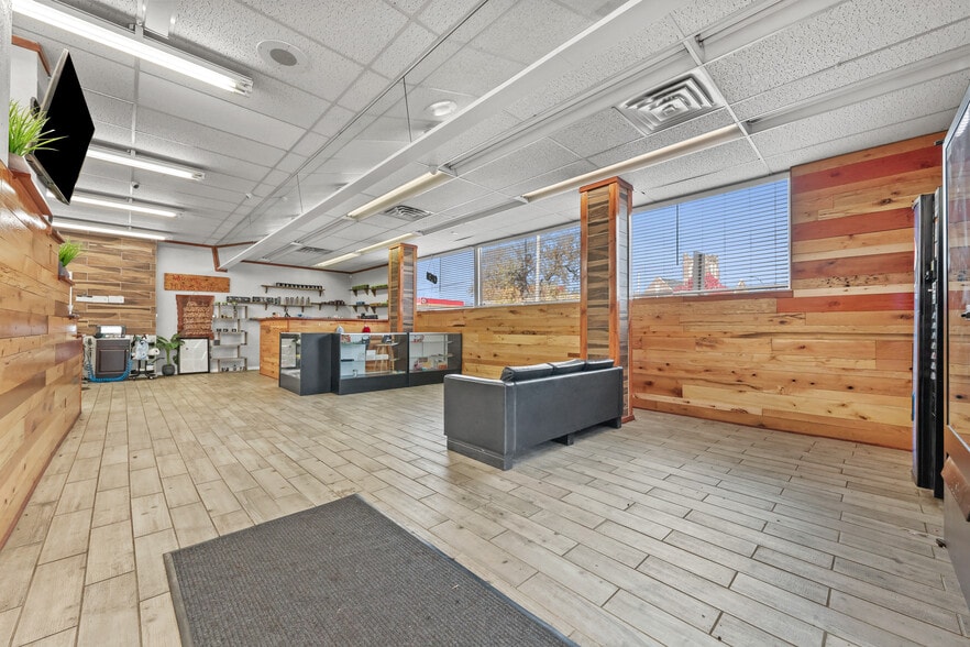 More Photos Of 680 E Market St, Akron Loft Creative Space For Sale