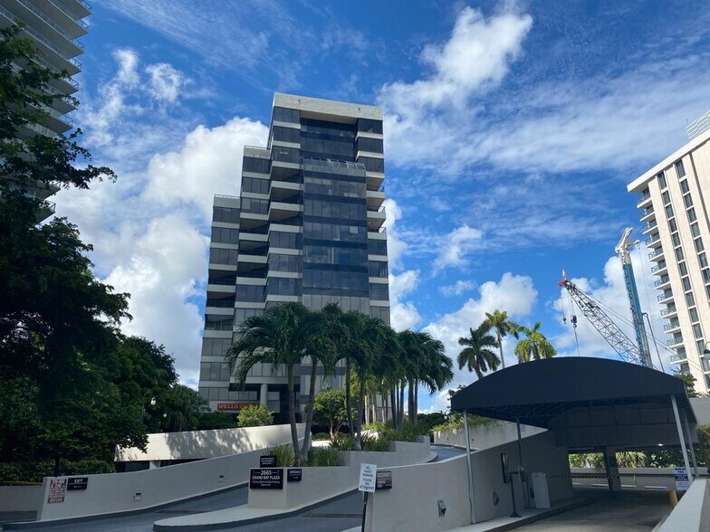 More Photos Of 2665 S Bayshore Dr, Coconut Grove Office For Lease