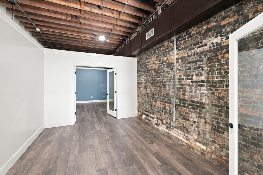 More Photos Of 1602-1608 Walnut St, Jacksonville Restaurant For Sale