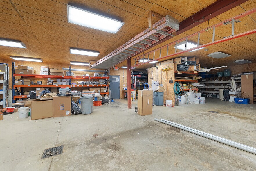 More Photos Of 491 Arlington Rd, Middleville Office For Sale