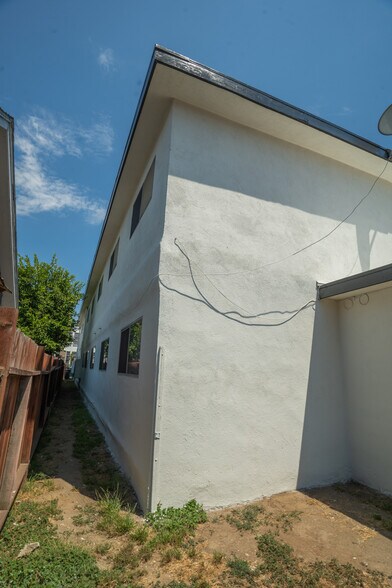 More Photos Of 615 Cerritos Ave, Long Beach Apartments For Sale