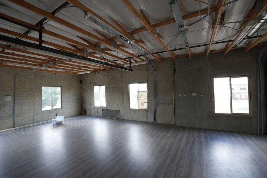 More Photos Of 14621 S 800 W, Bluffdale Warehouse For Sale
