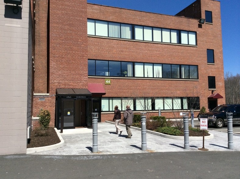 More Photos Of 44 Shelter Rock Rd, Danbury Unknown For Lease