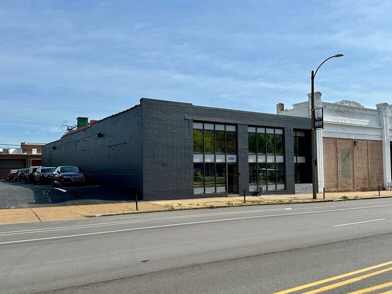 More Photos Of 2815 Olive St, Saint Louis Office For Lease