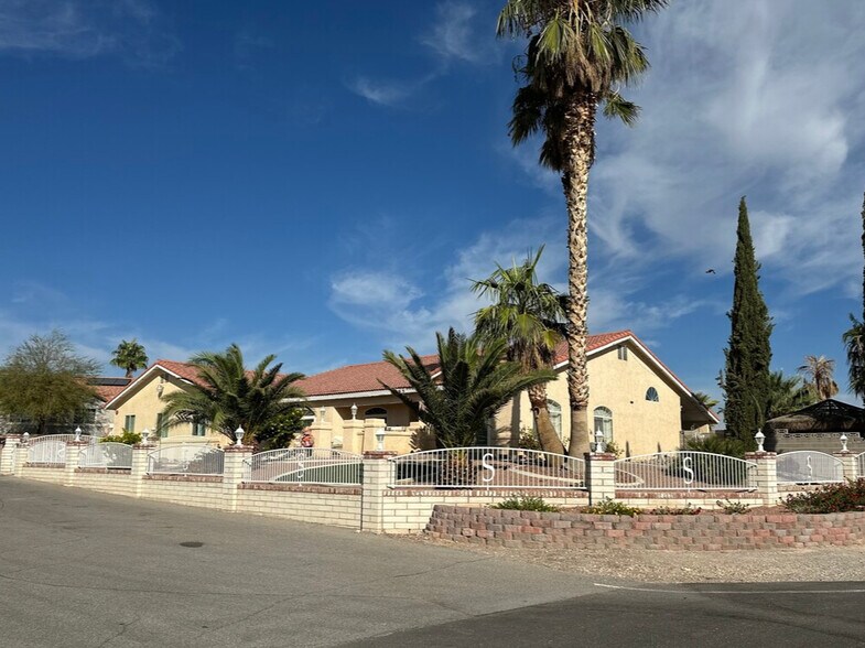Primary Photo Of 5095 N Park St, Las Vegas Specialty For Sale