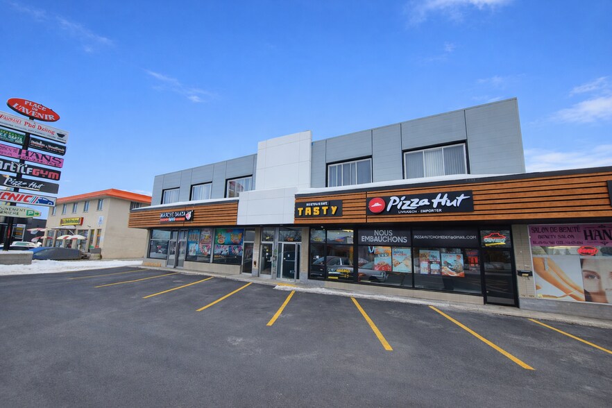 More Photos Of 1280 Boul Curé-Labelle, Laval Freestanding For Lease