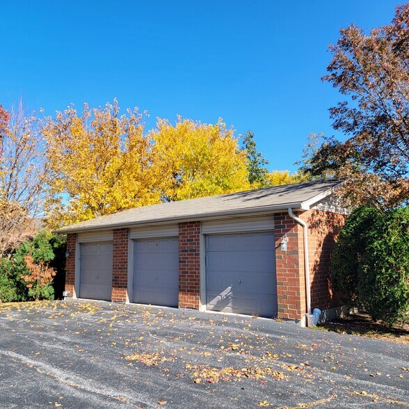 More Photos Of 7250 W 157th St, Orland Park Apartments For Sale