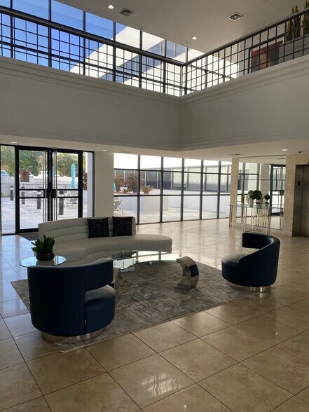 More Photos Of 14750 NW 77th Ct, Miami Lakes Office For Lease