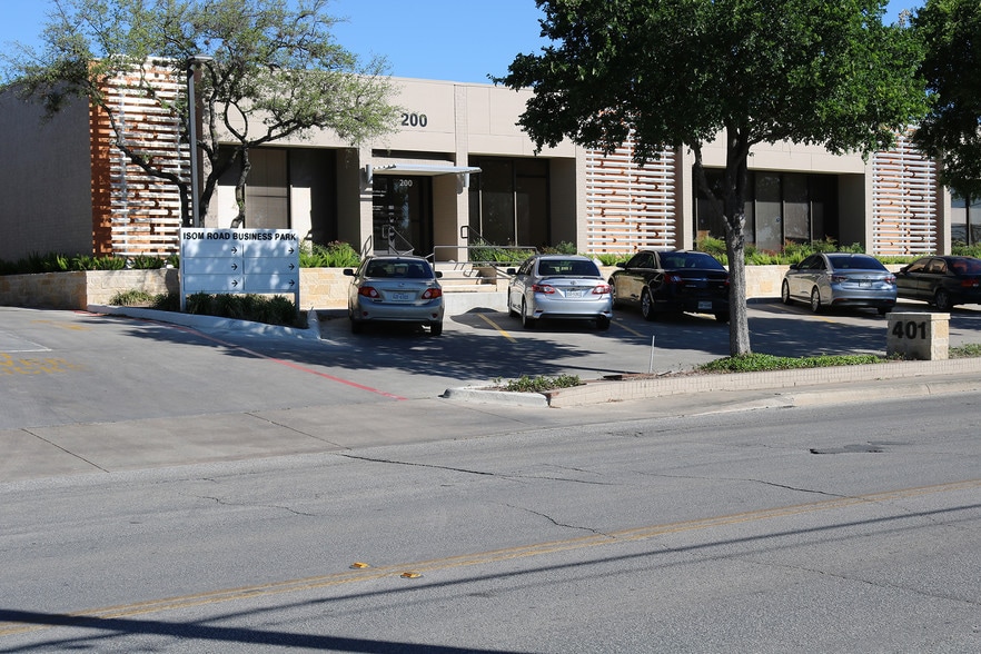 More Photos Of 401 Isom Rd, San Antonio Unknown For Lease